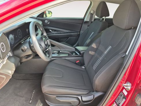 Used 2024 Hyundai Elantra SEL FWD image 22