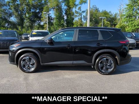 Used 2025 Nissan Rogue SV AWD/4WD image 7
