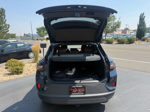 Used 2023 Volkswagen ID.4 Pro AWD/4WD image 34