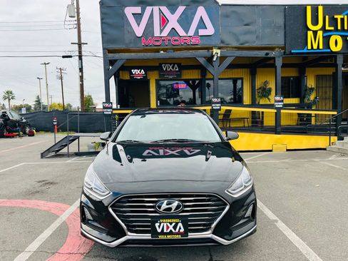 Used 2018 Hyundai Sonata SE image 2