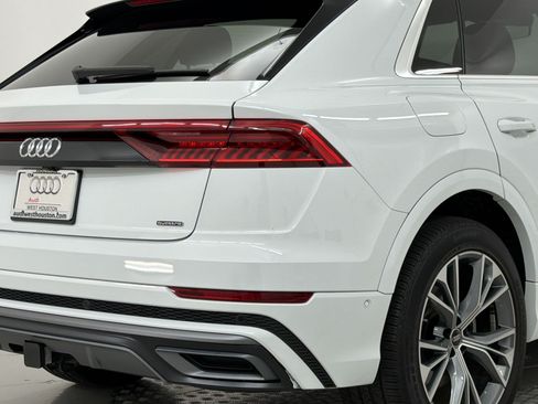 Used 2023 Audi Q8 Prestige AWD/4WD image 25