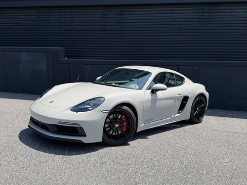 Certified 2024 Porsche 718 Cayman GTS RWD image 1