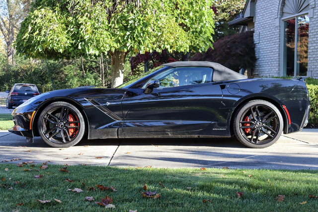 Used 2014 Chevrolet Corvette Stingray Convertible w/ 3LT Preferred Equipment Group RWD image 14