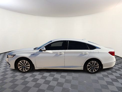 Used 2018 Honda Accord Hybrid image 2