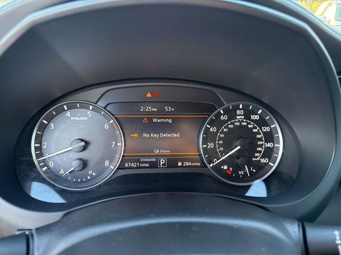 Used 2021 INFINITI QX50 Luxe w/ Appearance Package image 24