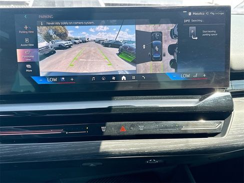 Used 2024 BMW 530i w/ Premium Package image 15