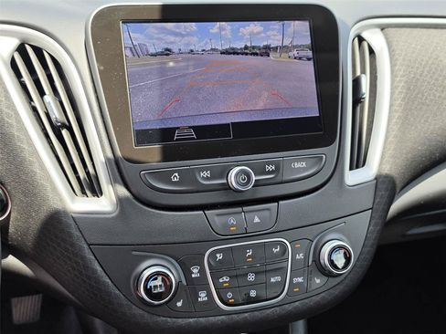 Used 2024 Chevrolet Malibu LT FWD image 14