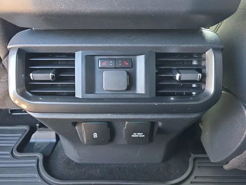 Used 2022 Ford F150 Lariat w/ Equipment Group 502A High AWD/4WD image 18