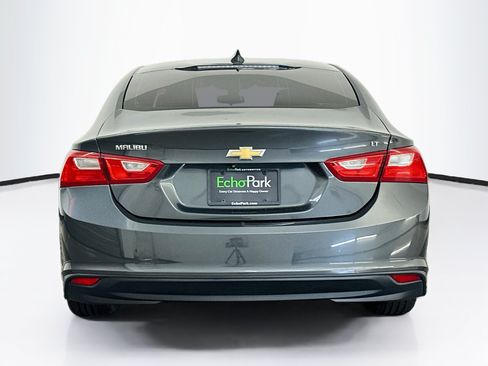 Used 2017 Chevrolet Malibu LT FWD image 7