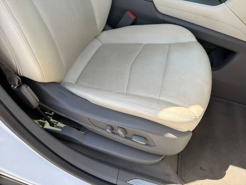 Used 2021 Cadillac XT5 Premium Luxury FWD image 27