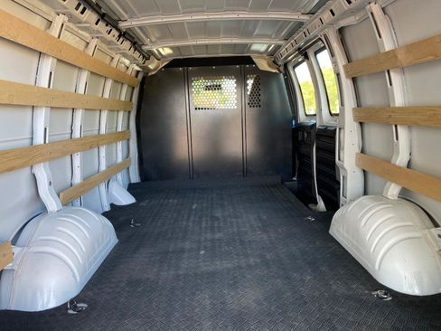 Used 2025 Chevrolet Express 2500 w/ Driver Convenience Package RWD image 18