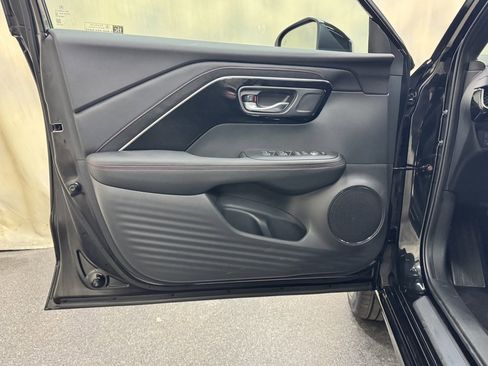 Used 2025 Acura ADX A-Spec image 12