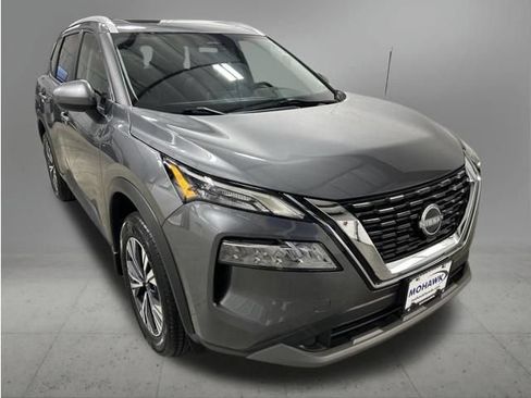 Used 2023 Nissan Rogue SV w/ SV Premium B Package AWD/4WD image 8