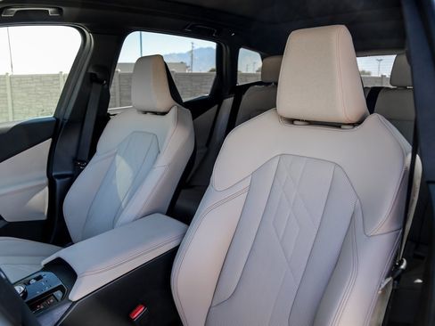 Used 2026 BMW X3 xDrive30 w/ Premium Package image 21