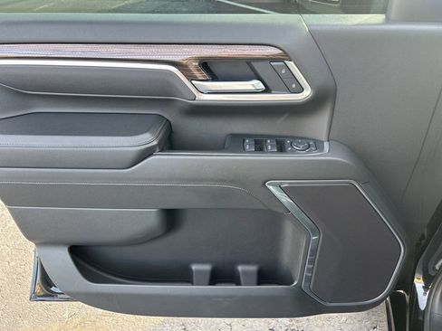 Used 2025 Chevrolet Silverado 2500 LT w/ Trail Boss Package image 18