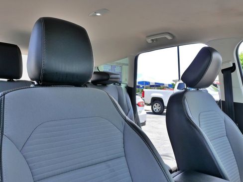 Used 2019 Ford Escape SE FWD image 14