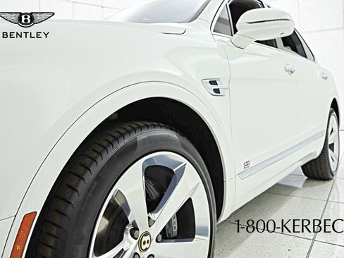 Used 2019 Bentley Bentayga image 14
