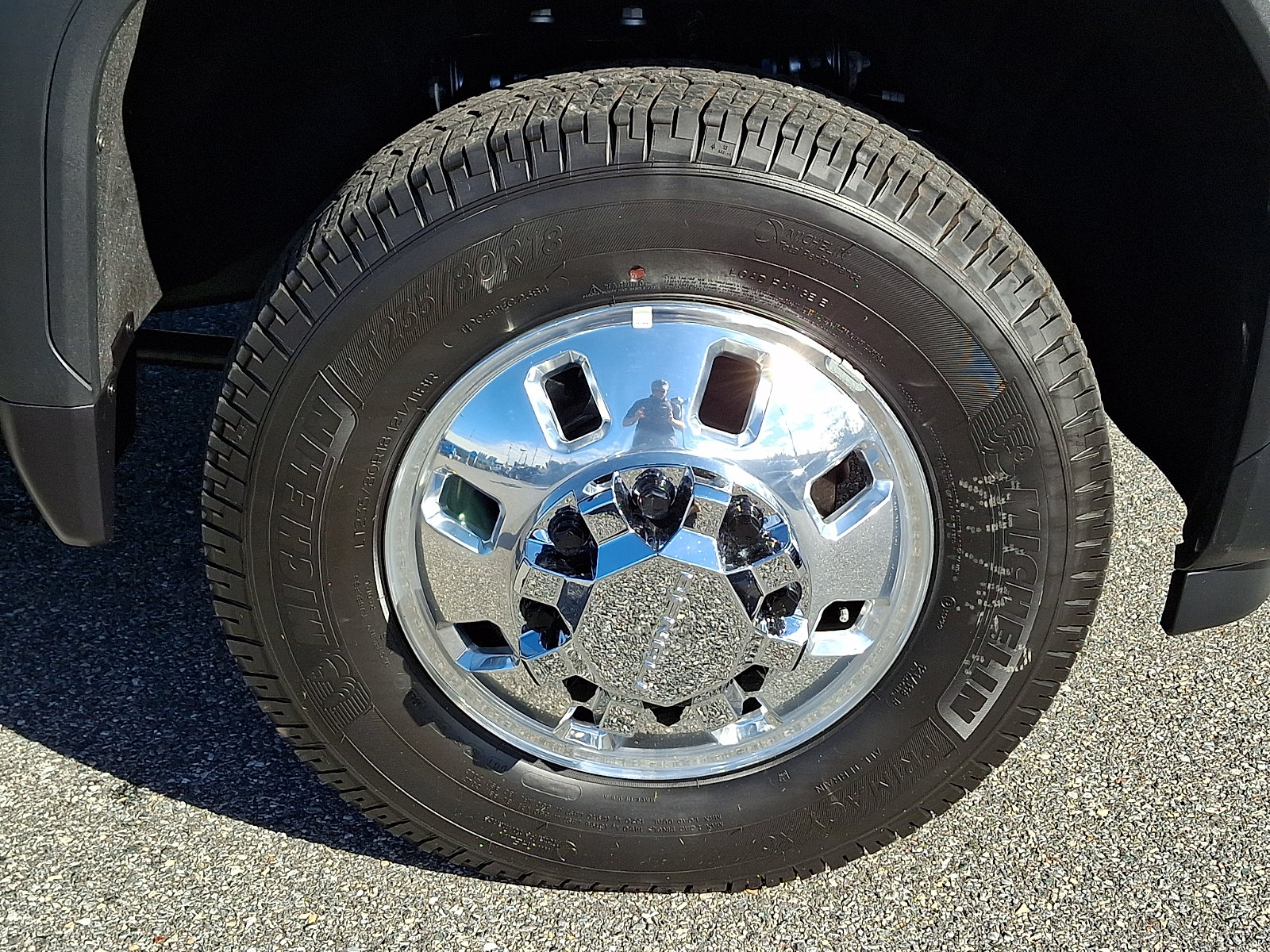 Certified 2026 GMC Sierra 3500 Denali Ultimate AWD/4WD image 9