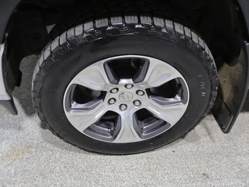 Certified 2019 RAM 1500 Laramie AWD/4WD image 10