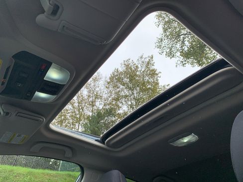 Used 2020 Subaru Crosstrek 2.0i Premium w/ Moonroof Package 2 image 23