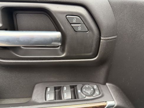 Used 2021 GMC Sierra 1500 Elevation image 19