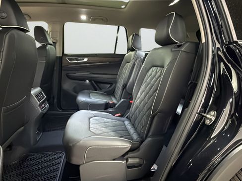 New 2026 Volkswagen Atlas SEL Premium R-Line AWD/4WD image 33