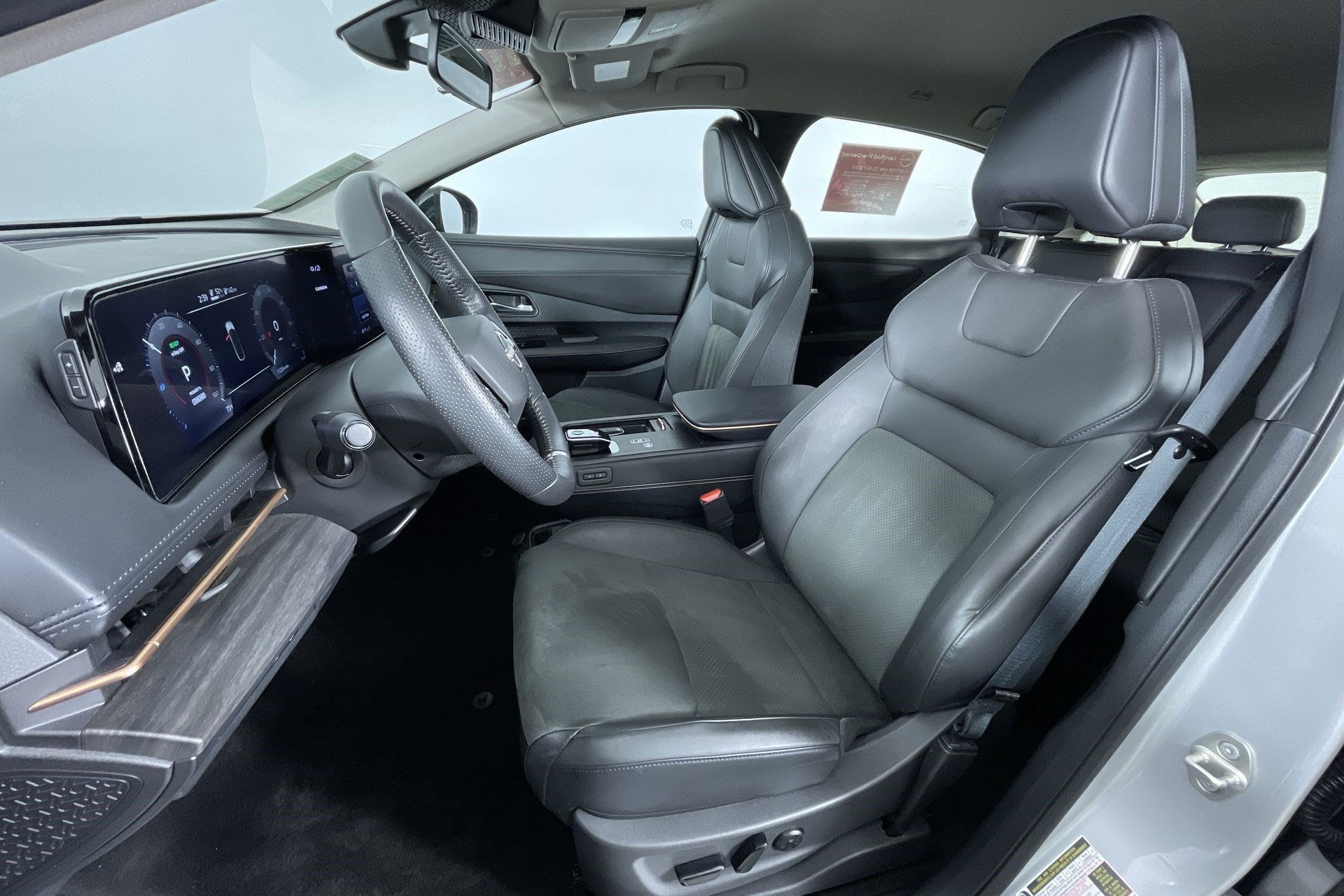Certified 2024 Nissan Ariya AWD image 15