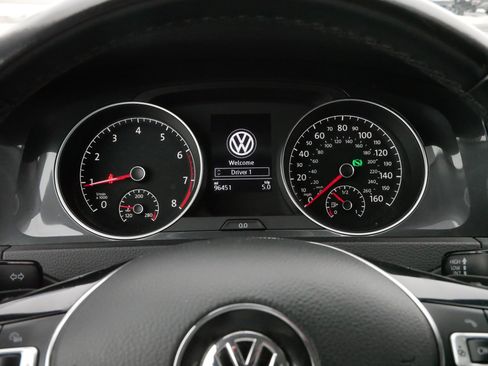 Used 2018 Volkswagen Golf Alltrack SE image 21