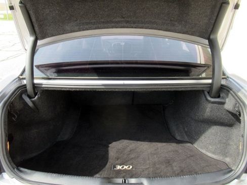 Used 2015 Chrysler 300 C w/ Light Group image 10