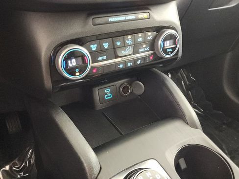 Used 2021 Ford Escape SE w/ Convenience Package AWD/4WD image 16