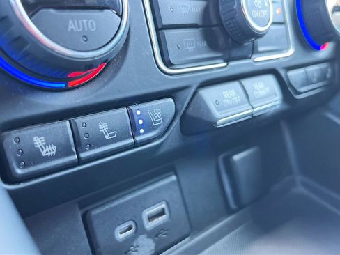 Used 2022 Chevrolet Tahoe High Country RWD image 20