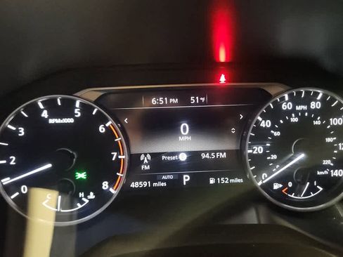 Used 2023 Nissan Rogue SV image 34