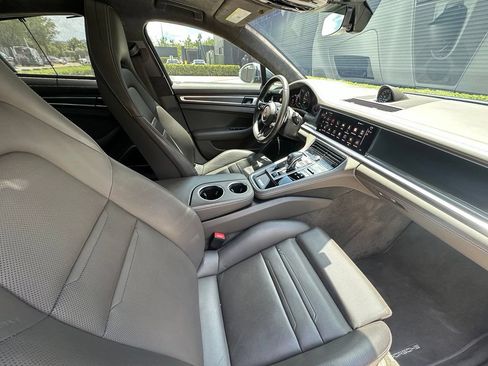 Certified 2022 Porsche Panamera GTS AWD/4WD image 44