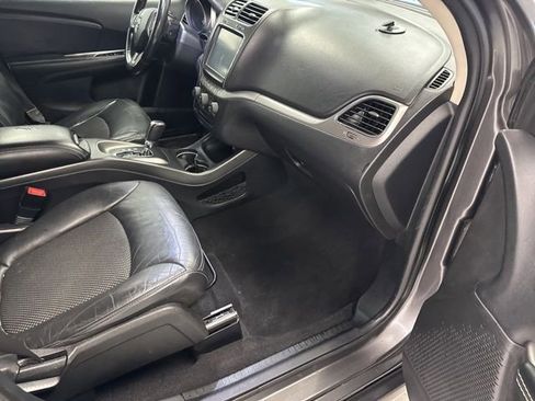 Used 2018 Dodge Journey Crossroad image 22