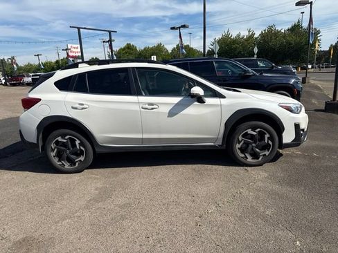 Used 2023 Subaru Crosstrek 2.5i Limited AWD/4WD image 3
