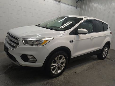 Used 2019 Ford Escape SE AWD/4WD image 2