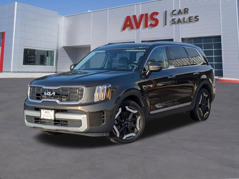 Used 2025 Kia Telluride S FWD image 1