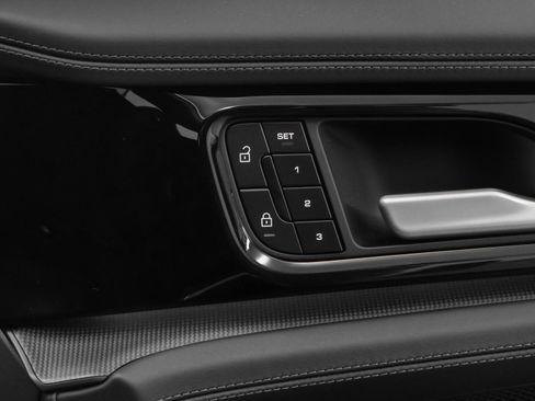 Certified 2025 Porsche Panamera Turbo image 27