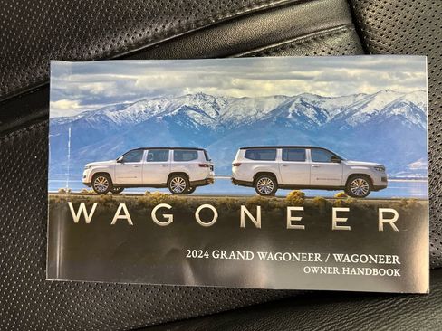 Used 2024 Jeep Wagoneer Series II w/ Flexible Seating Group RWD image 37