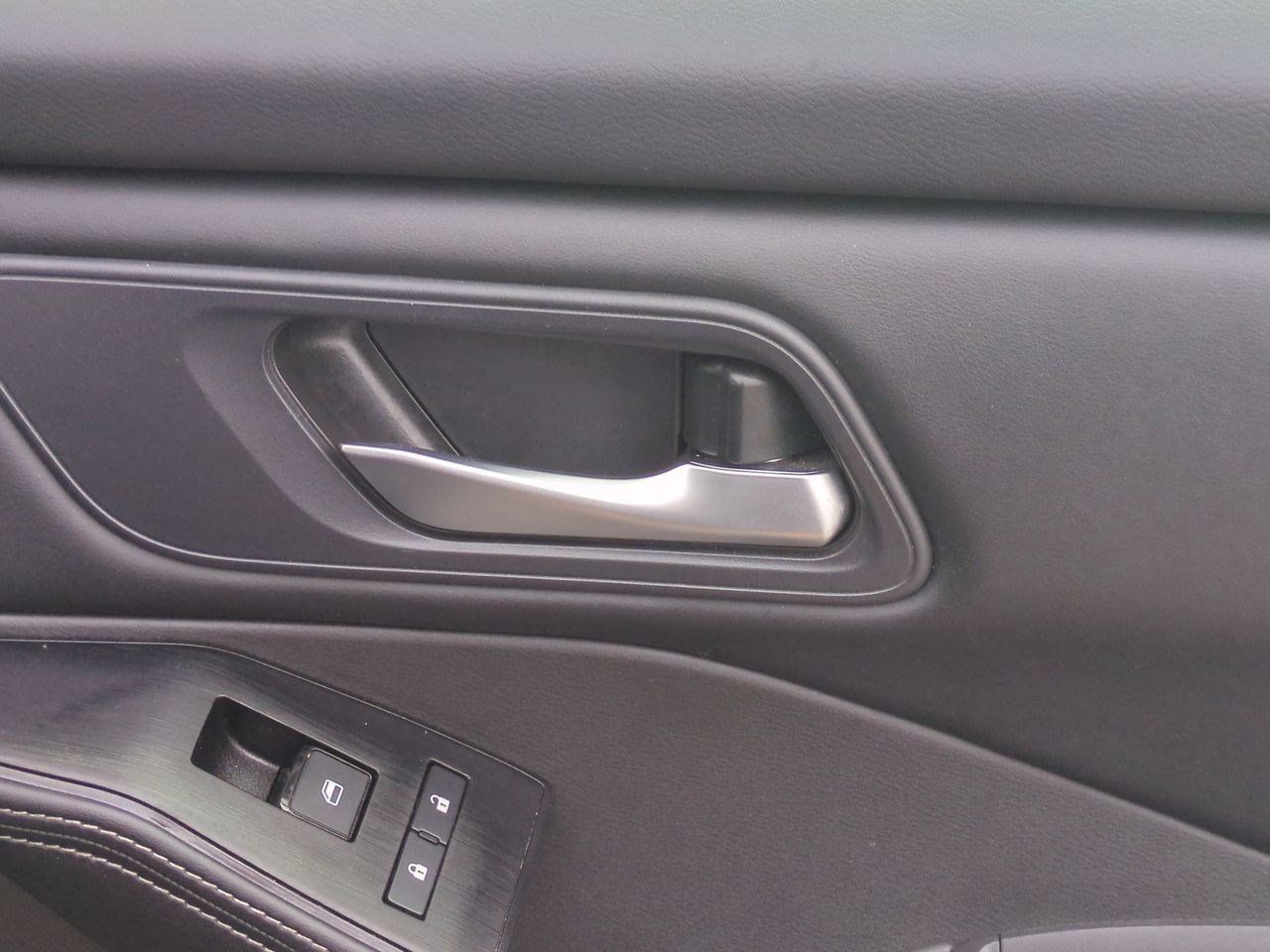 Certified 2024 Nissan Rogue SV AWD/4WD image 41