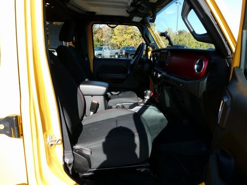 Used 2021 Jeep Wrangler Unlimited Rubicon w/ Dual Top Group image 13