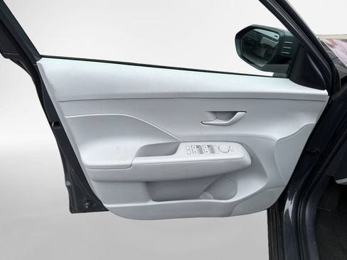 Used 2024 Hyundai Kona SEL AWD/4WD image 14