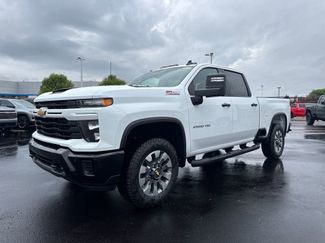 New 2026 Chevrolet Silverado 2500 Custom w/ Custom Convenience Package AWD/4WD video 2