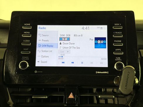 Used 2024 Toyota Camry SE image 28