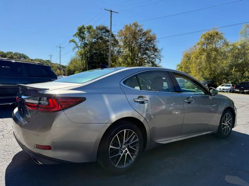 Used 2016 Lexus ES 350 image 5