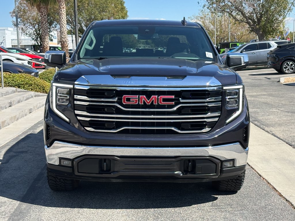 Used 2023 GMC Sierra 1500 SLT w/ SLT Premium Package AWD/4WD image 12