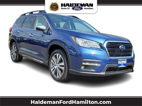 Used 2022 Subaru Ascent Touring AWD/4WD image 1