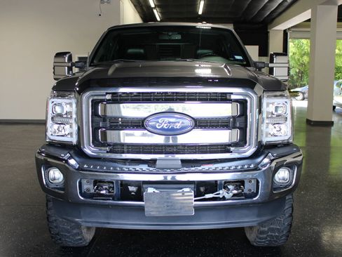 Used 2013 Ford F250 Lariat w/ Lariat Ultimate Pkg AWD/4WD image 8