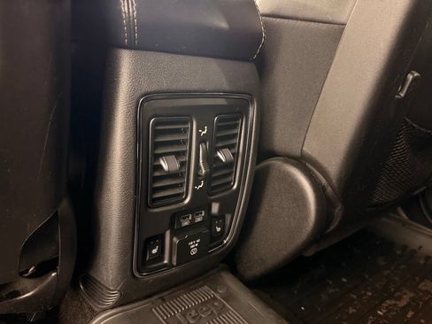 Used 2017 Jeep Grand Cherokee Limited AWD/4WD image 44