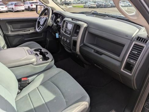 Used 2017 RAM 1500 ST w/ SXT Appearance Group AWD/4WD image 31